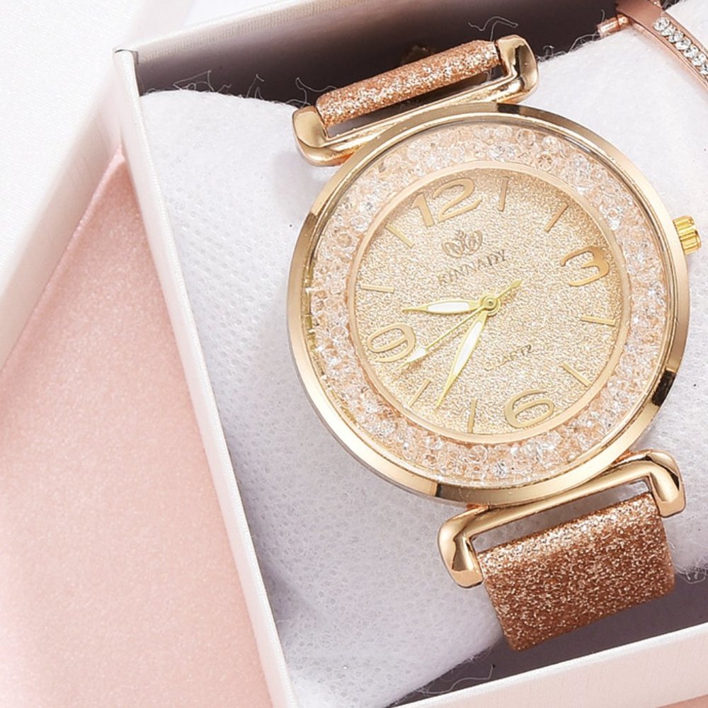 Sparkly Champagne Quartz Watch With Moving Crystals NWT